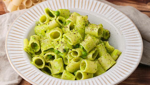 Pasta e Piselli mit Pasta O Tubettone IGP