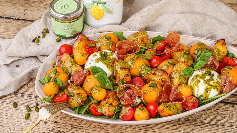 Nektarinen-Cantaloupe-Salat mit Pistazienpesto