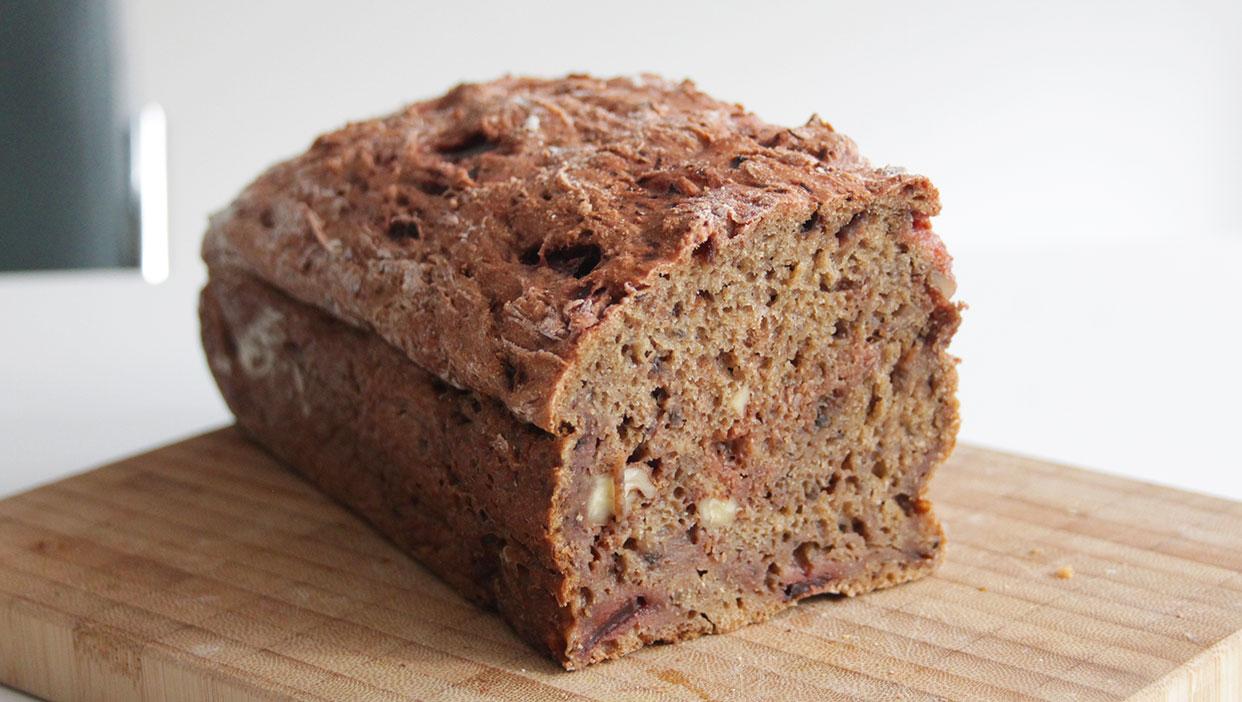 Saftiges Rote Bete-Walnuss-Brot