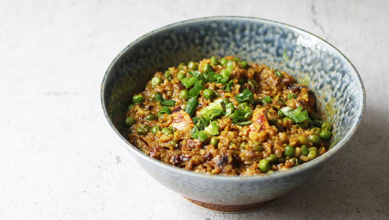 Schnelles Erbsen-Curry mit Bio-Huhn