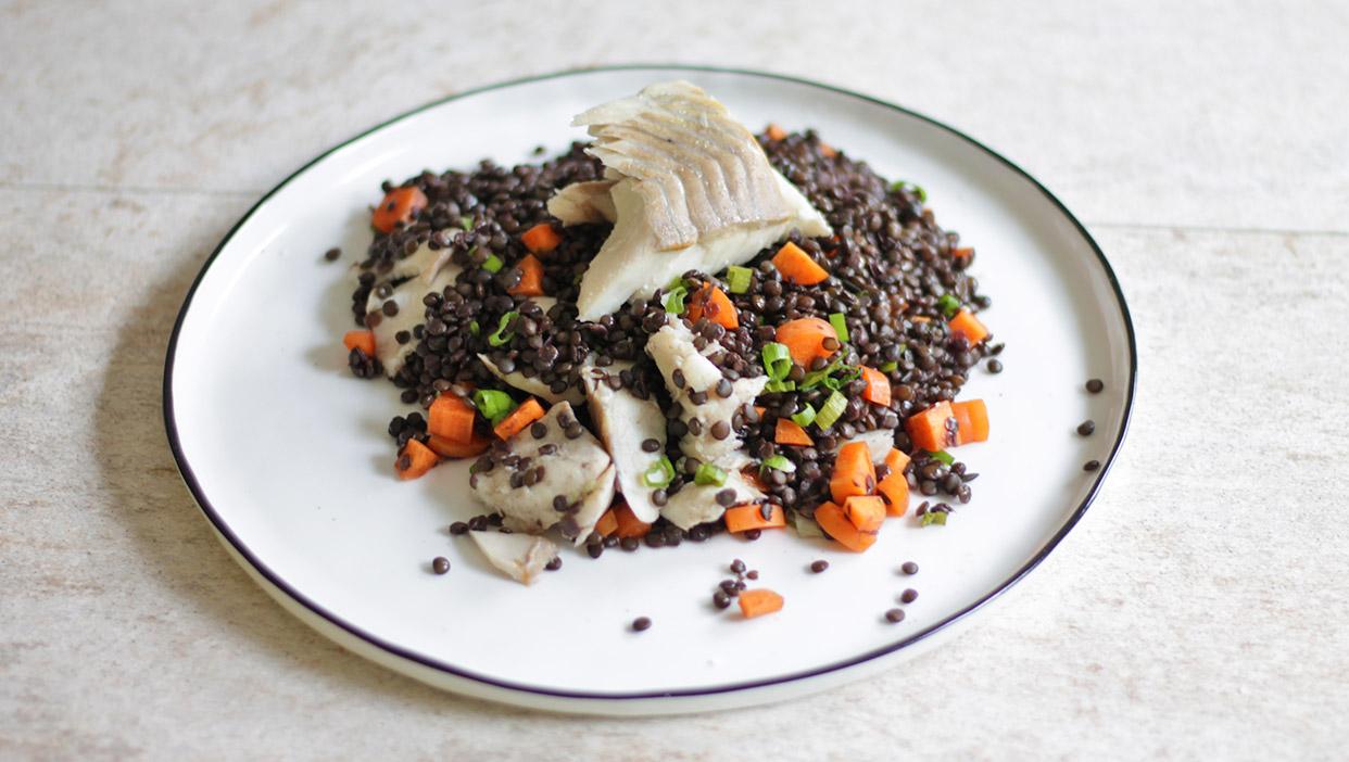 Balsamico Belugalinsen mit Seelachsfilet