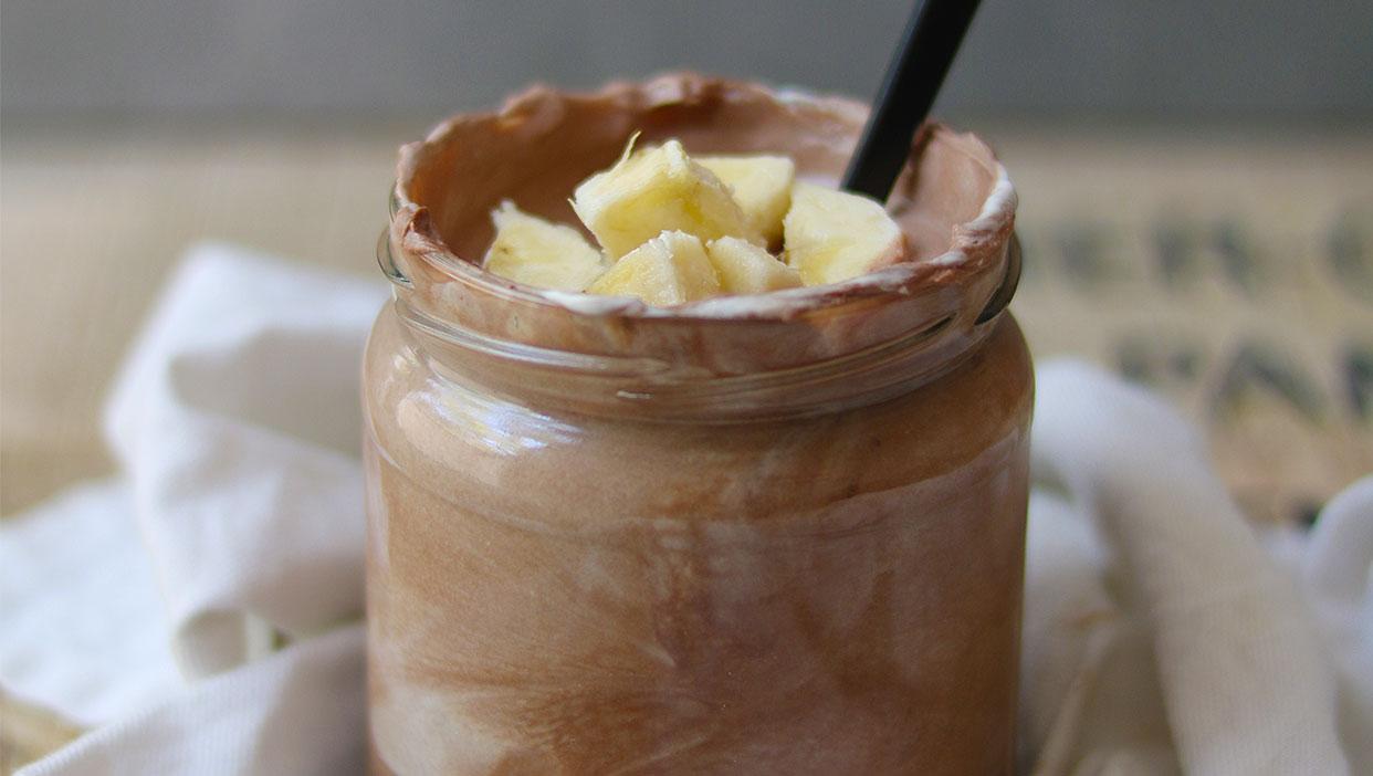 Sattmachender Schoko-Quarkpudding mit Banane