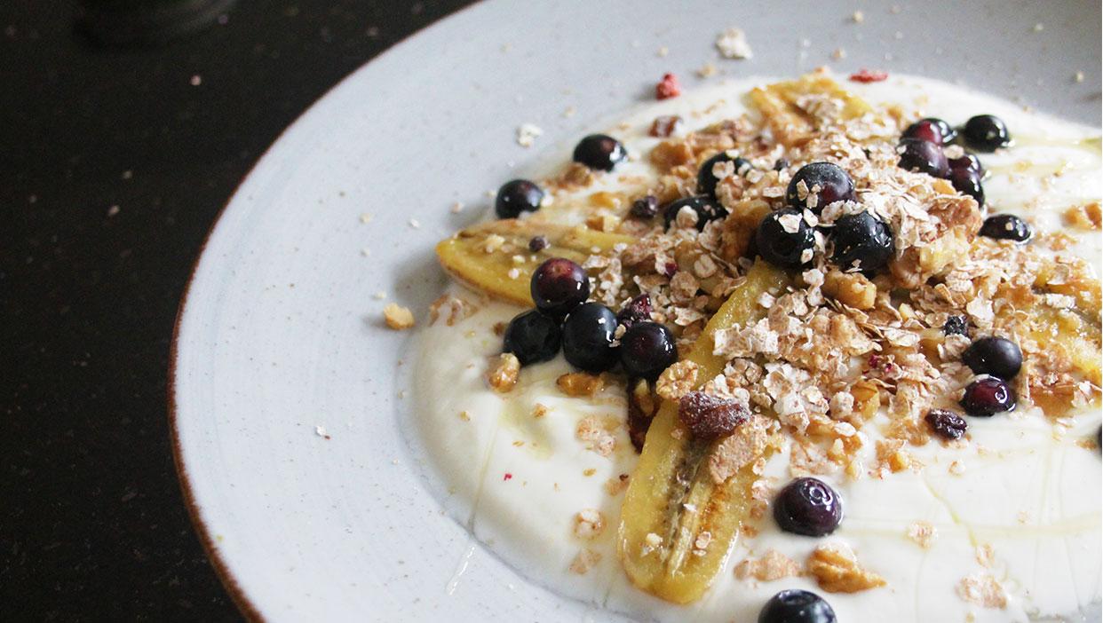 Gebratenes Bananensplit-Frühstück á la Foodoholic