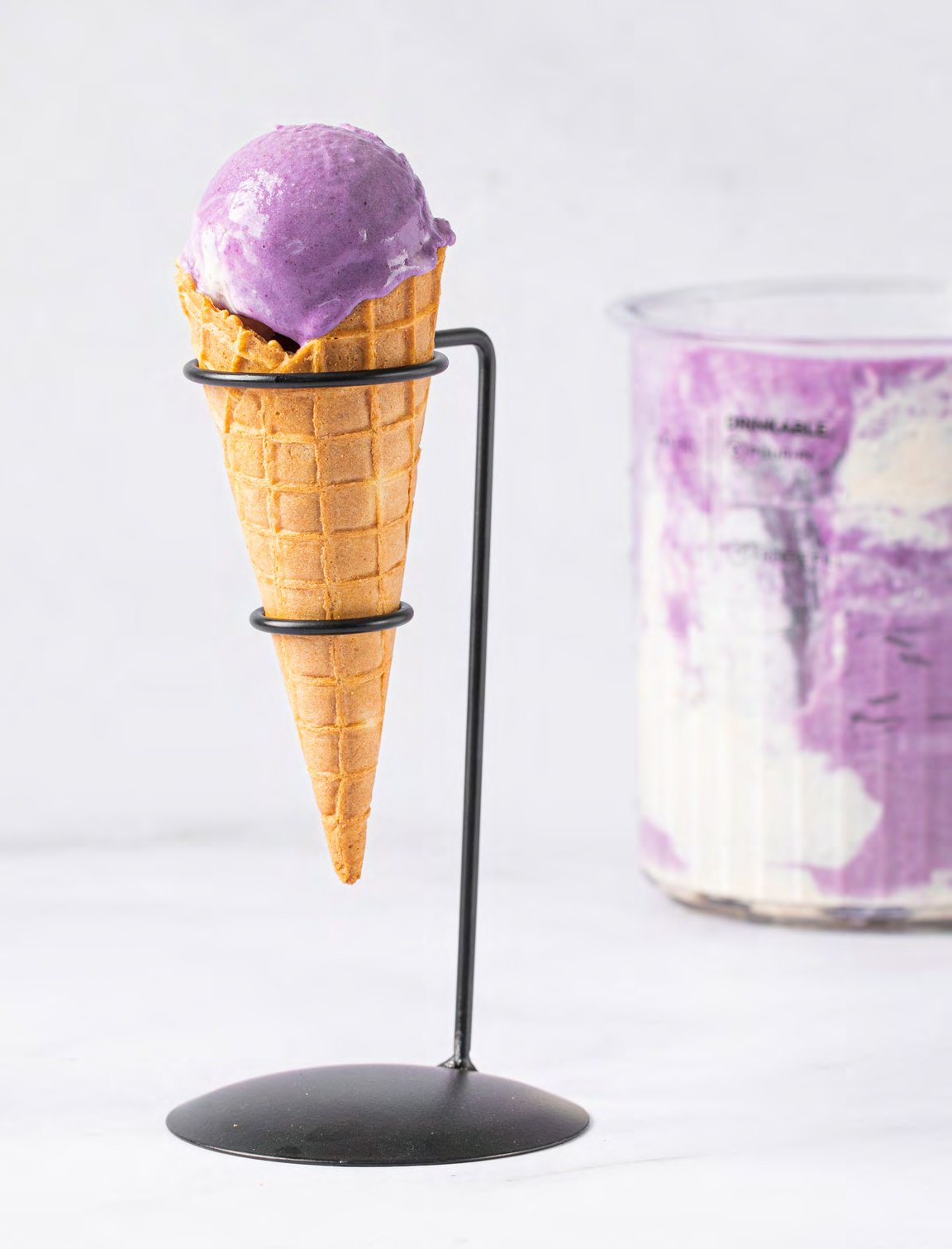 Mascarpone Eis mit Brombeeren