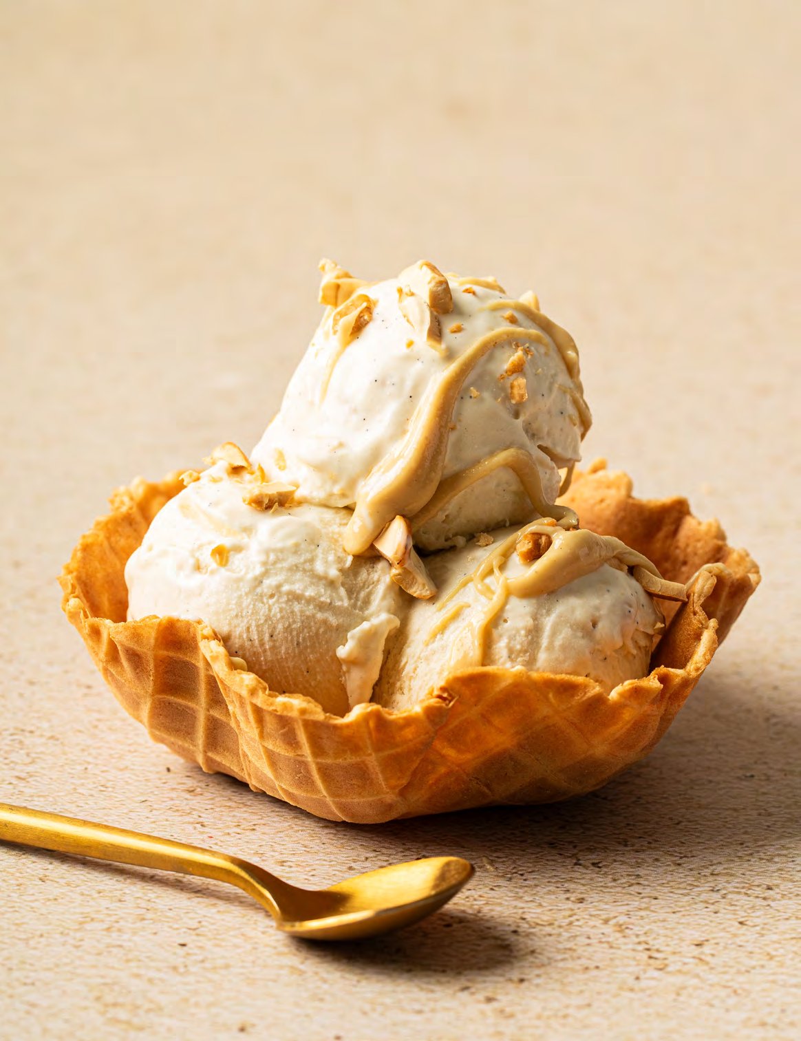Sauerrahm-Cashew Gelato