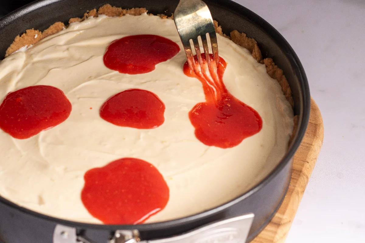 Erdbeer Swirl Cheesecake - Schritt 5
