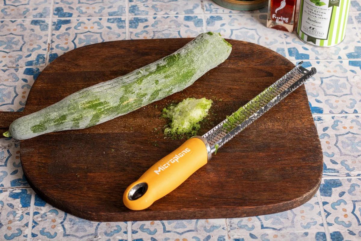 Blitz Fetavorspeise mit geeister Gurke - Schritt 2