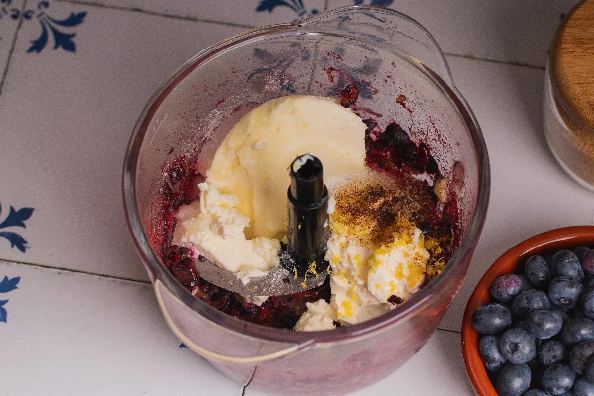 Blaubeer Cheesecake Cookies - Schritt 1