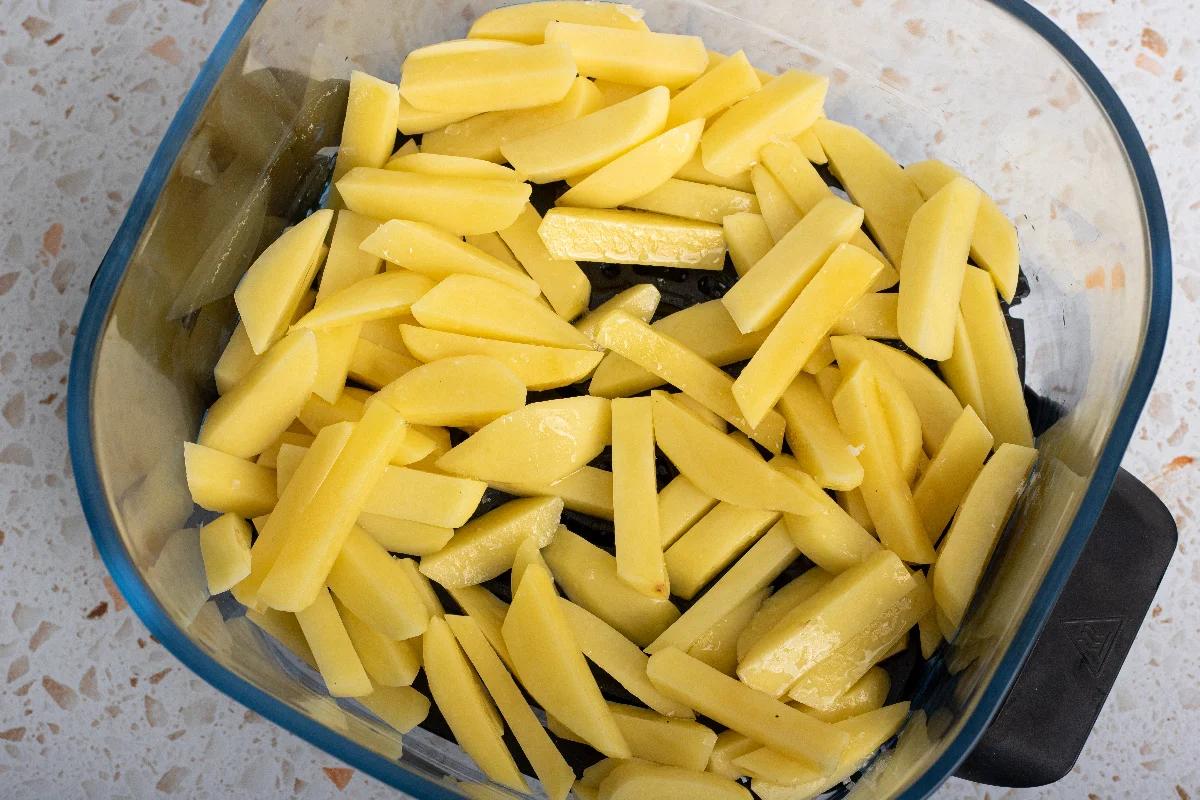Pommes aus dem Airfryer mit Parmesan - Schritt 2