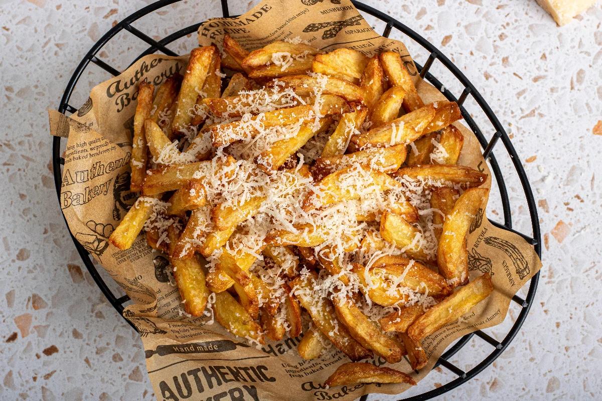 Pommes aus dem Airfryer mit Parmesan - Schritt 3