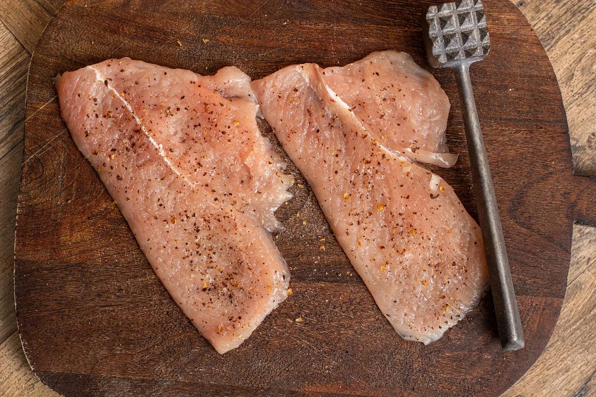 Paniertes Hähnchenschnitzel im Airfryer - Schritt 1