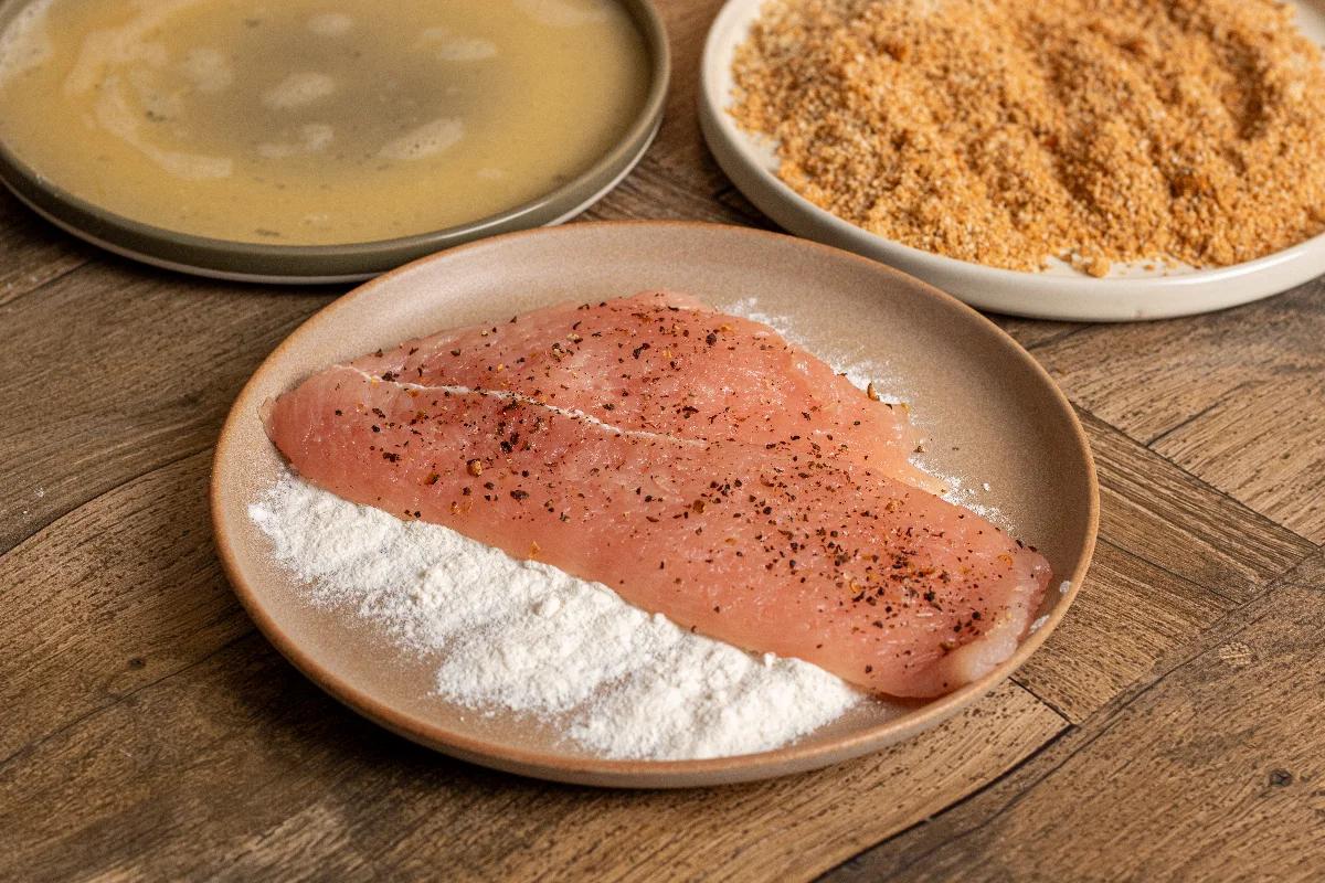 Paniertes Hähnchenschnitzel im Airfryer - Schritt 2