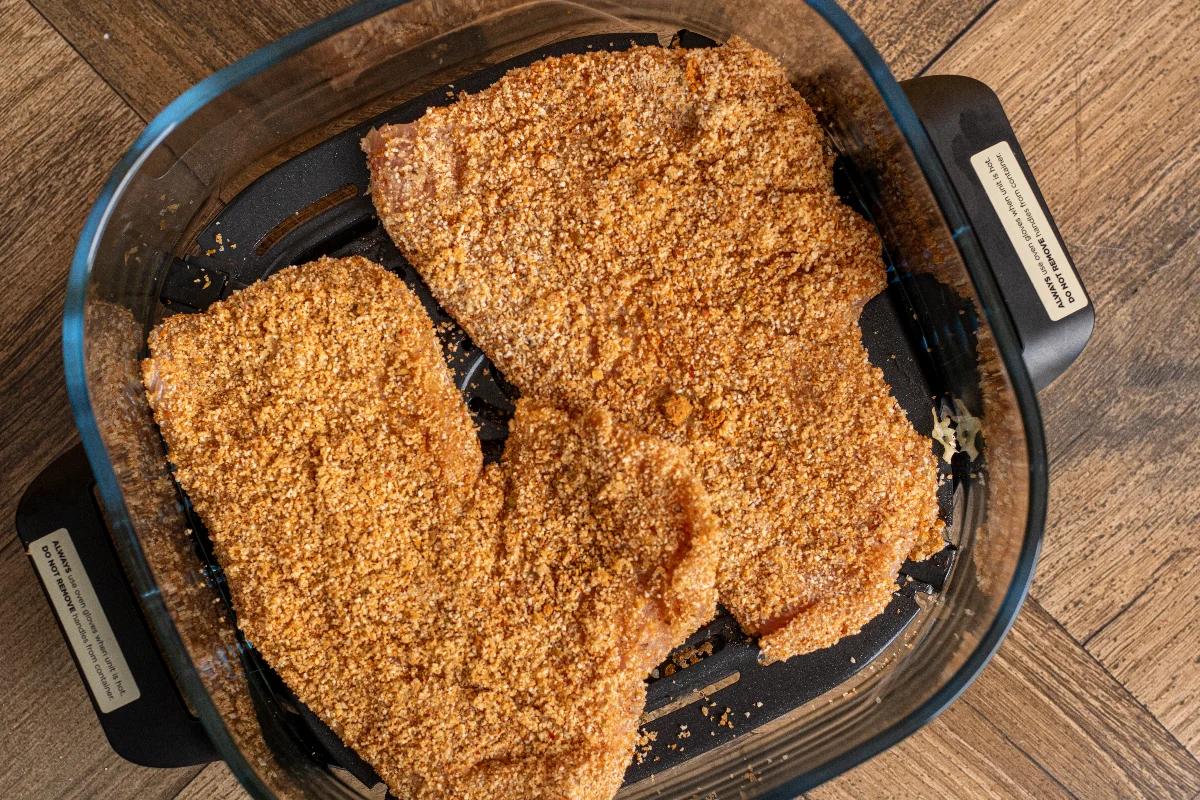 Paniertes Hähnchenschnitzel im Airfryer - Schritt 3