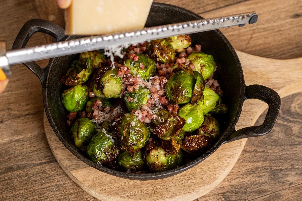 Rosenkohl im Airfryer mit Speck und Parmesan - Schritt 3