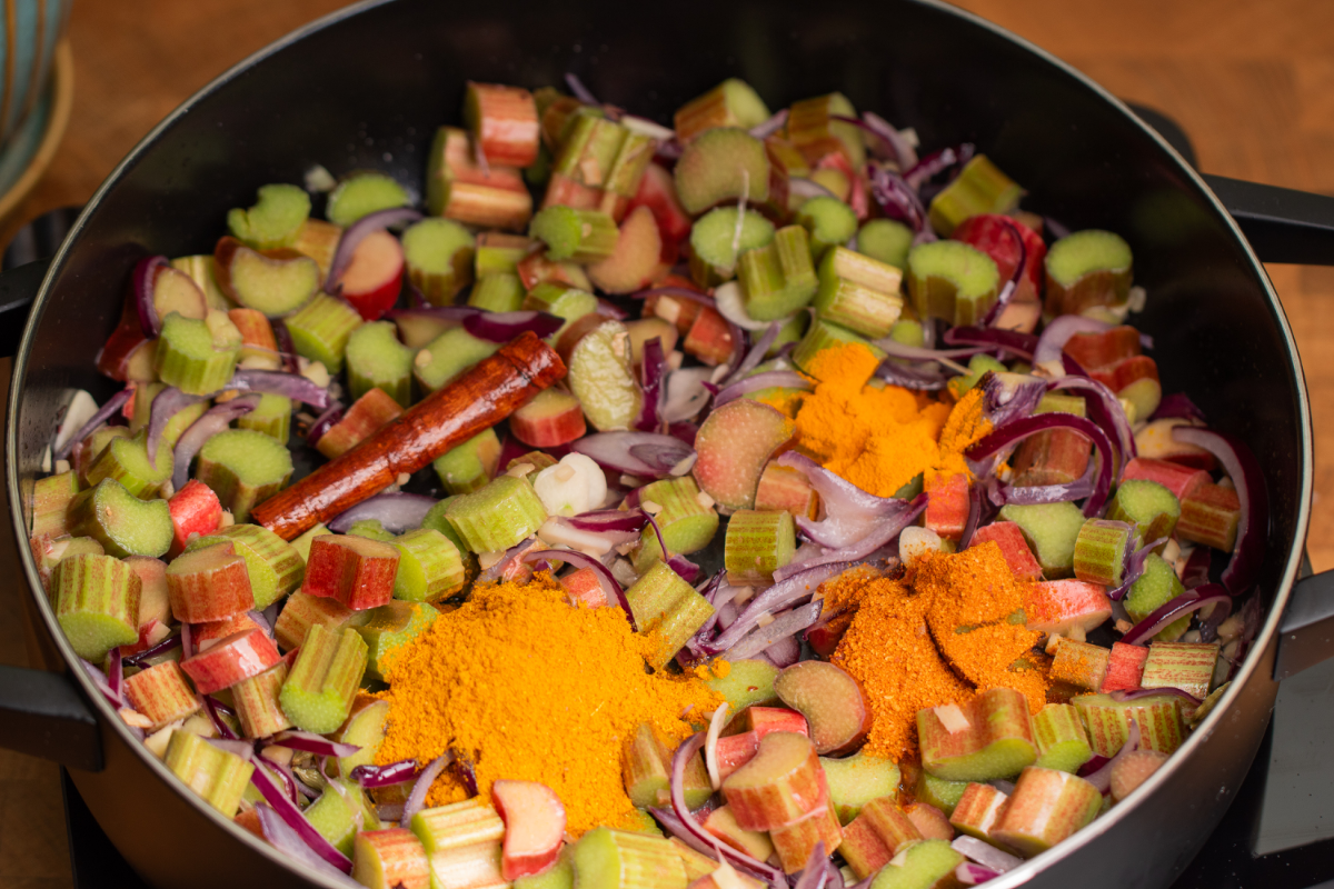 Rhabarber Curry mit Reis - Schritt 2