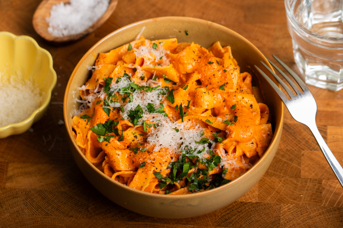 Pasta mit Paprika-Chili-Pesto