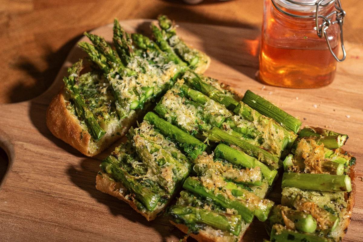 Airfryer Spargel-Bärlauch Ciabatta