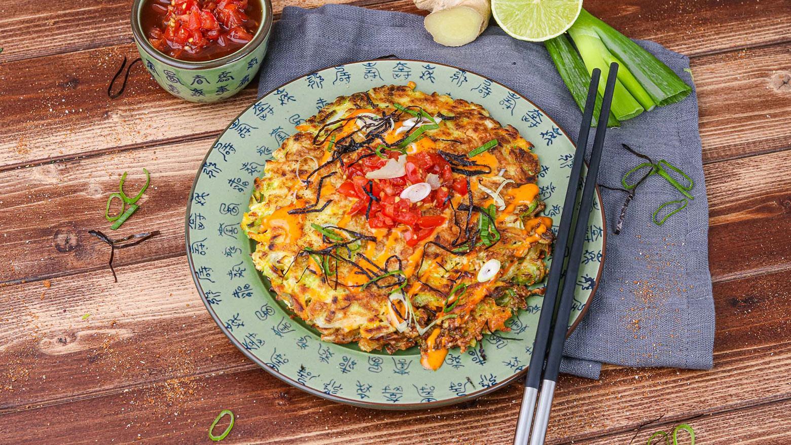 Okonomiyaki お好み焼き (Japanische Gemüsepuffer)
