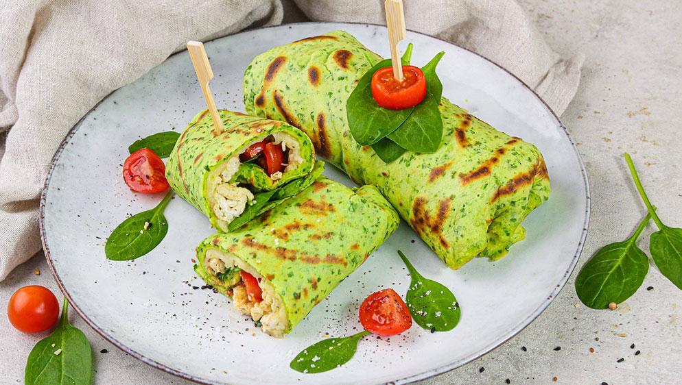 Grüne gefüllte Protein Crêpes