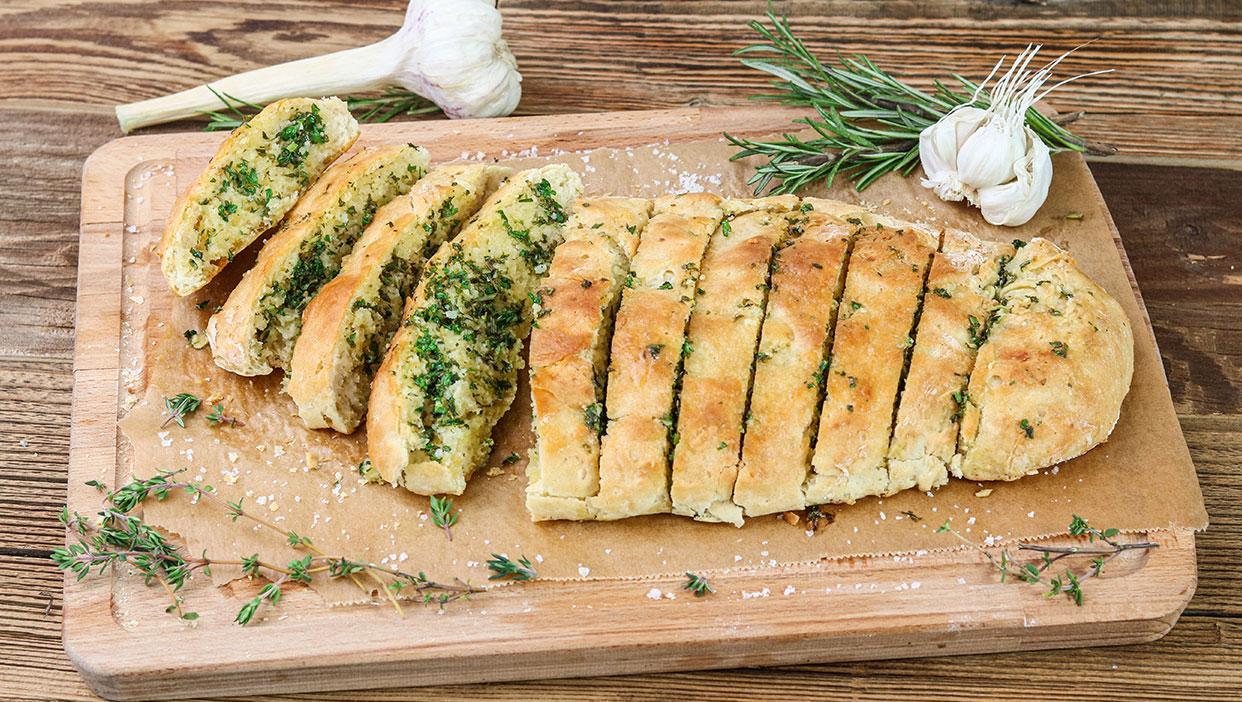 Selbstgemachtes Kräuterbaguette