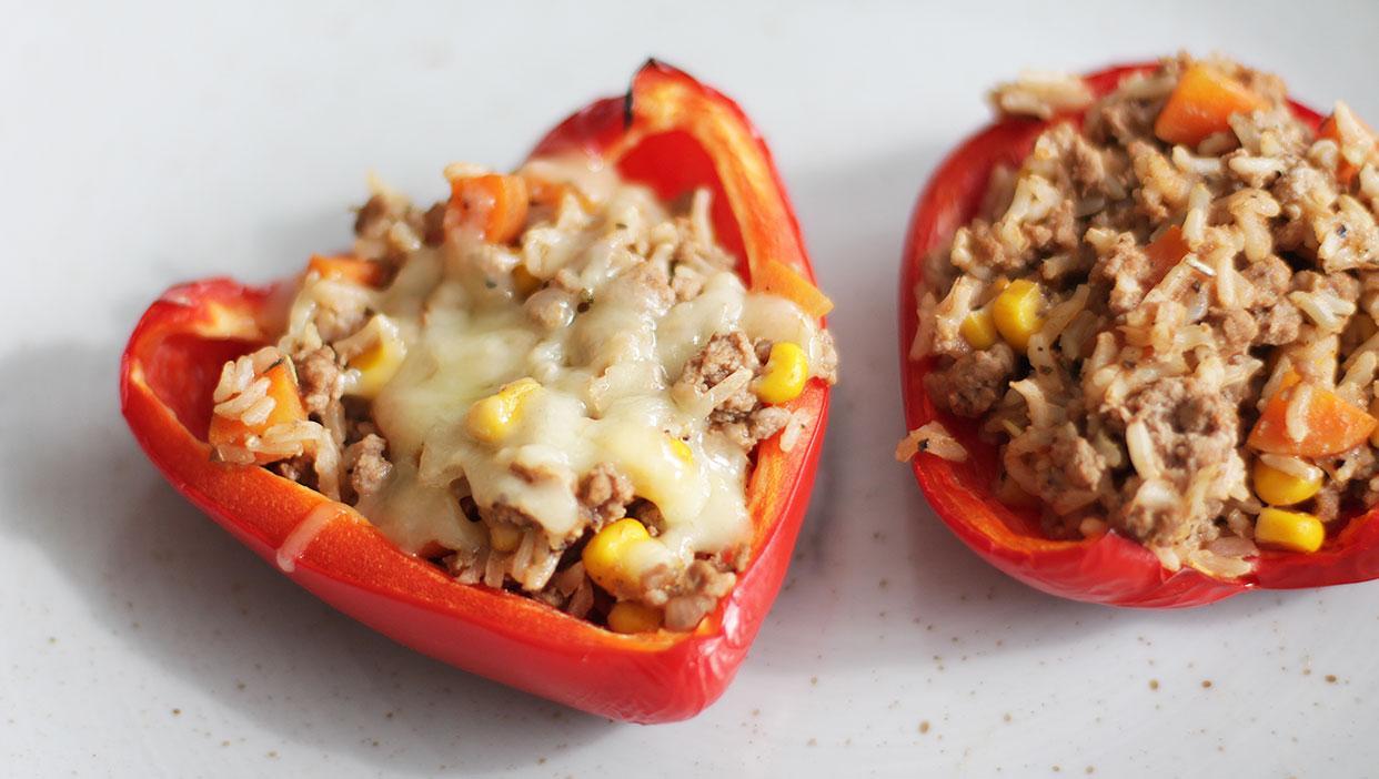 Mexikanisch gefüllte Paprika mit Vollkornreis und qualitativem Rinderhack