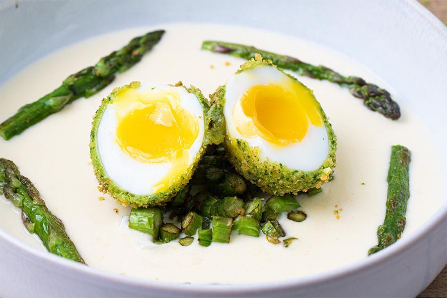 Ausgebackenes Ei auf Parmesan-Sahne-Sauce - Schritt 8