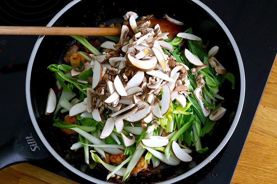 15 Minuten Mie-Nudeln mit Scampis - Schritt 3