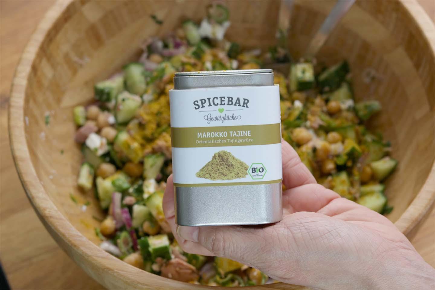 Mediterraner Kichererbsensalat mit Thunfisch und Zitrone - Schritt 2
