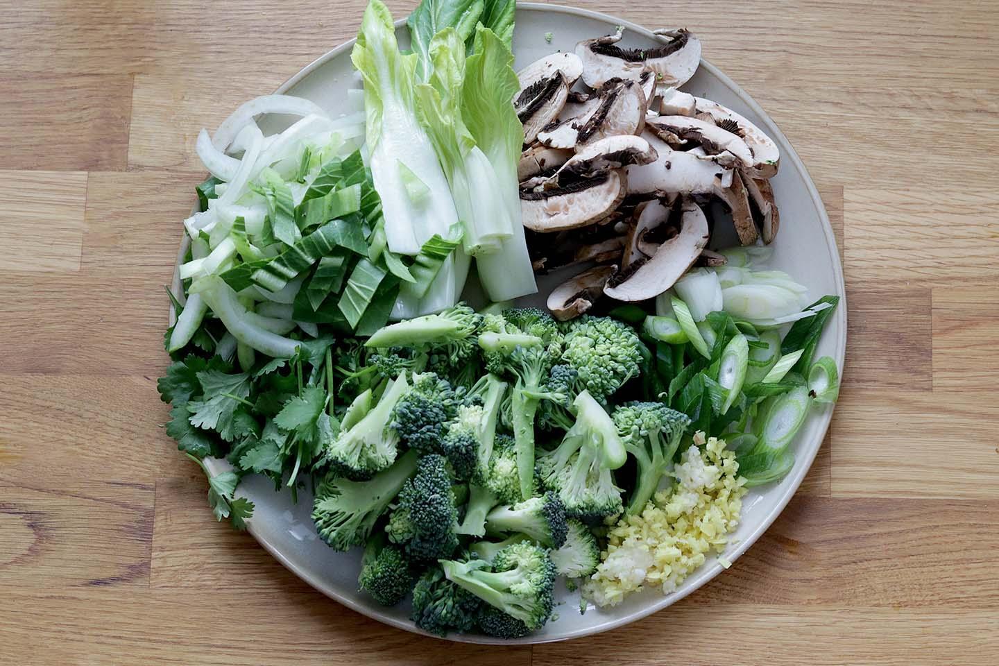 Asiatisch-inspiertes Omlette mit Glasnudeln - Schritt 1