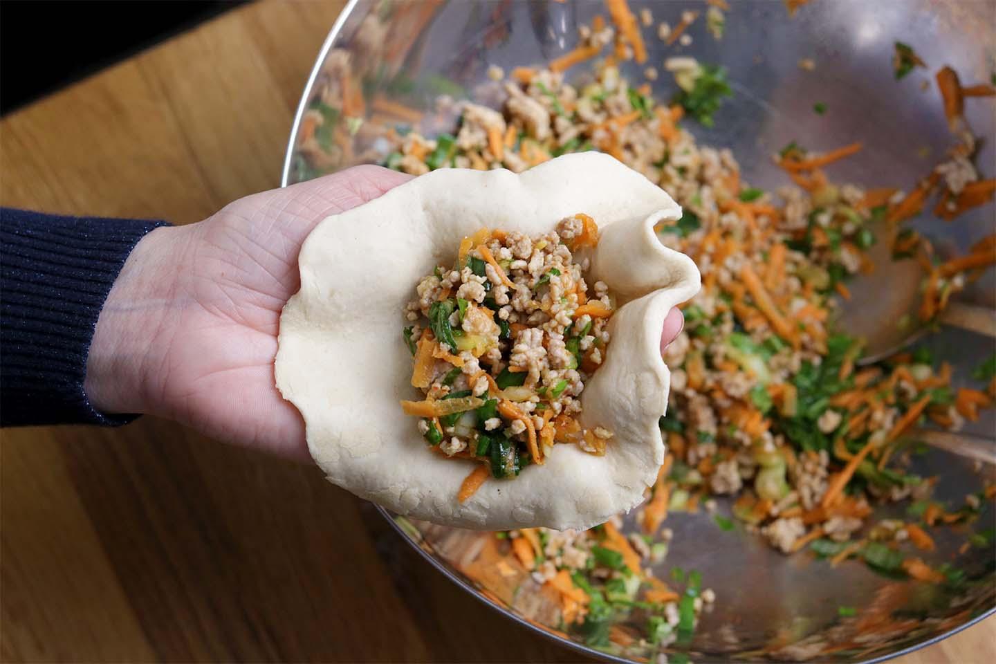 Sheng Jian Bao 生煎包 (Gebraten-gedämpfte Bao Buns) - Schritt 7
