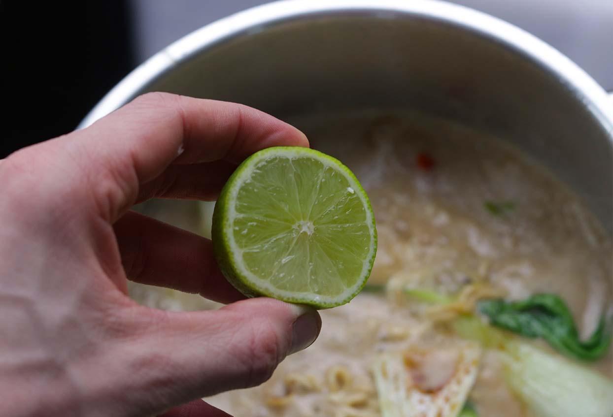 Tom Kha Gai (20 Minuten Soulfood) - Schritt 4