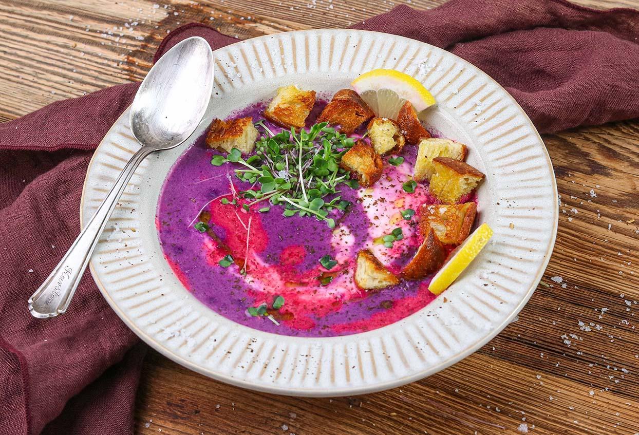 Köstliche Rotkohl-Apfelcreme-Suppe - Schritt 6