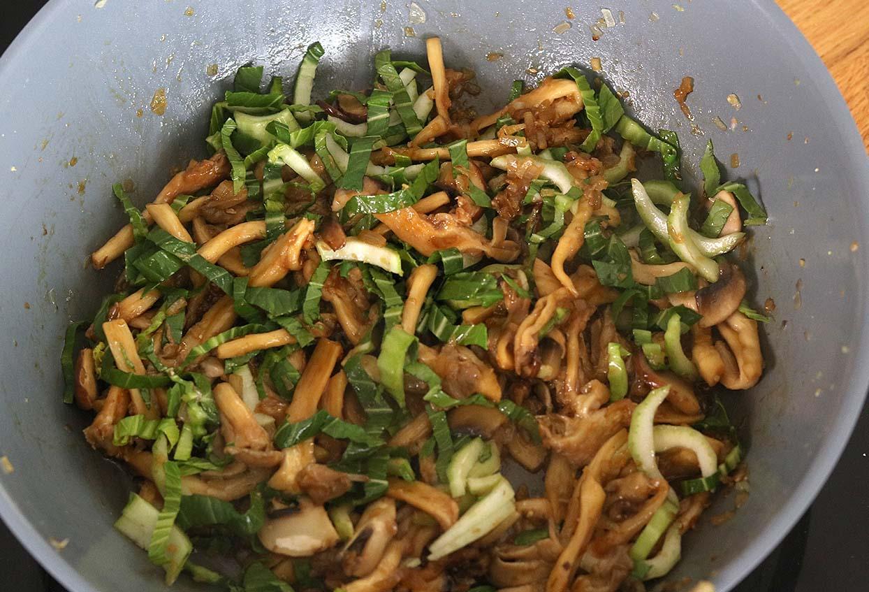Pilze nach Thai-Art mit Mie Nudeln - Schritt 4