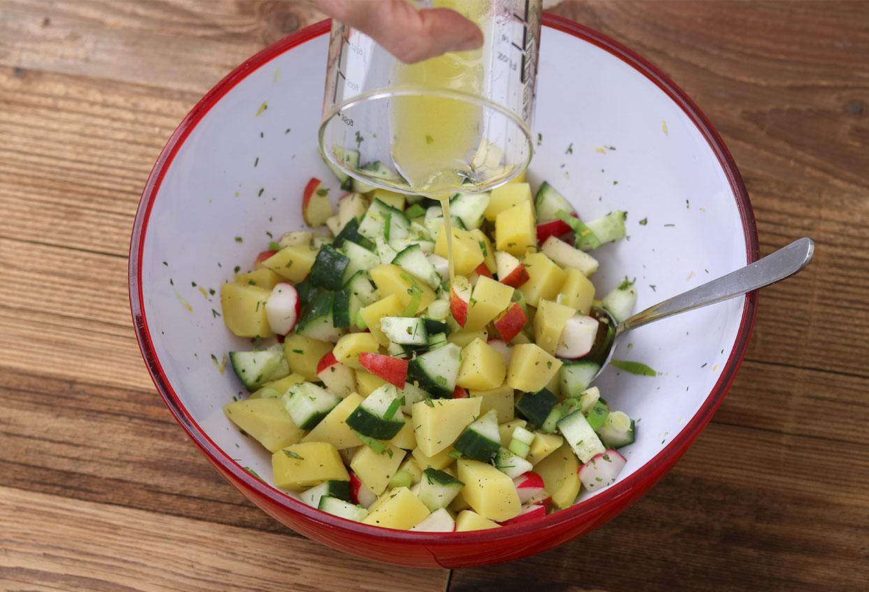 Leichter sommerlicher Kartoffelsalat - Schritt 3