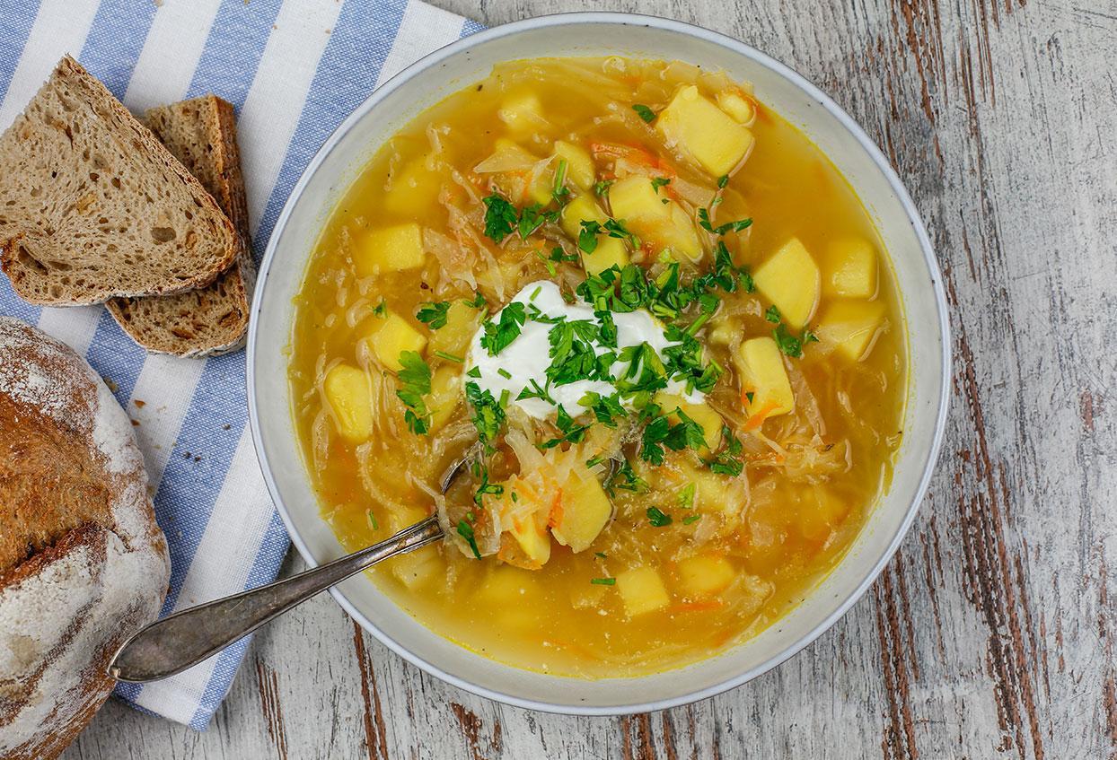 Schtschi (Russische Kohlsuppe) - Schritt 11