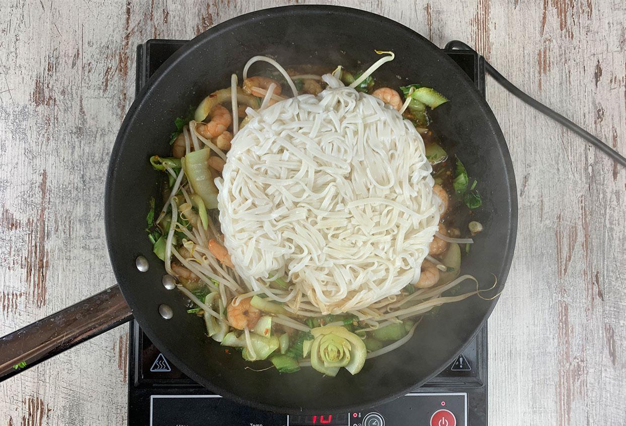 Easy Shrimp Pad Thai - Schritt 7