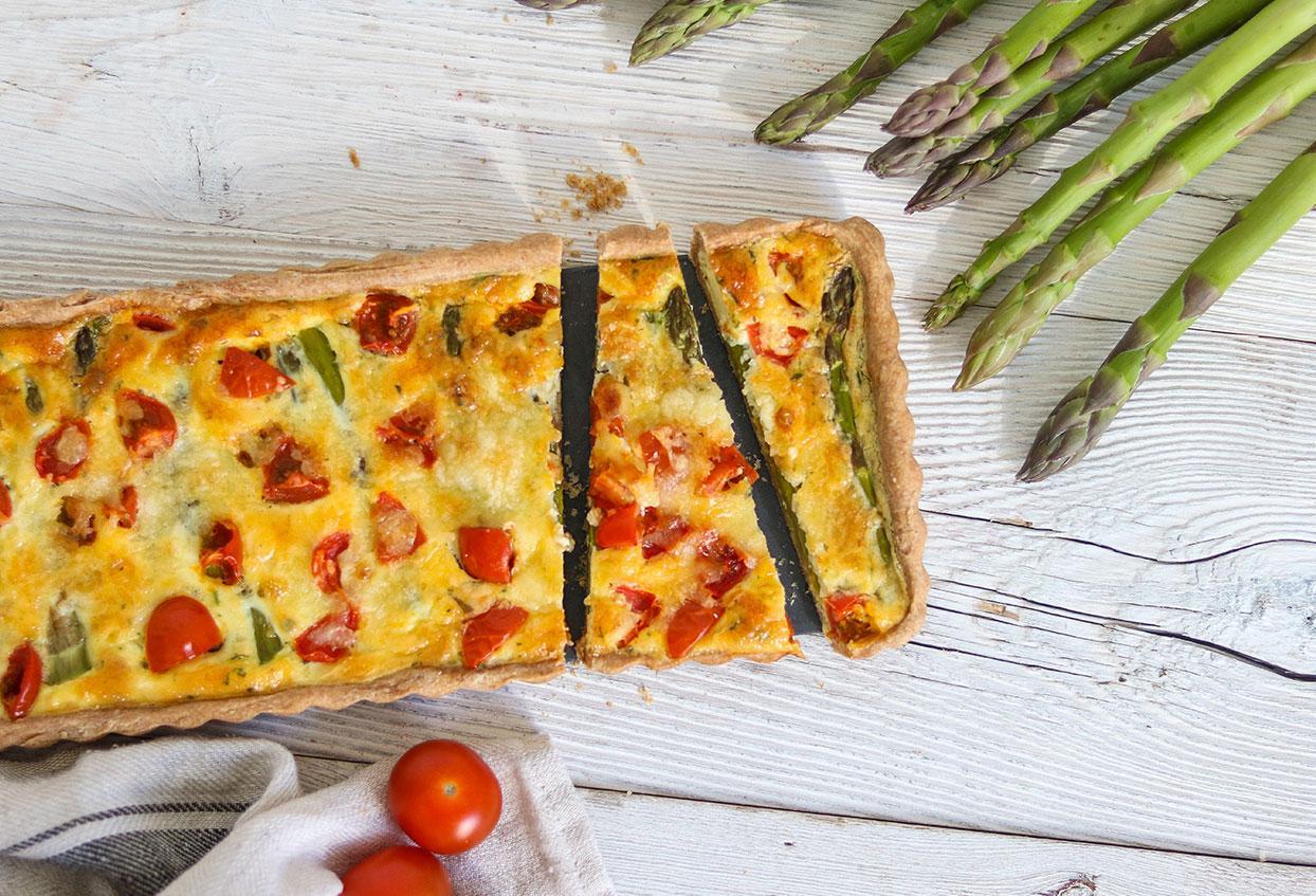 Vegetarische Spargel-Quiche mit Tomaten - Schritt 8