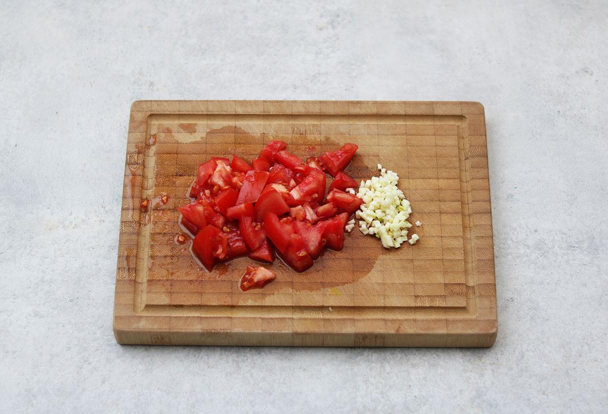 Nudelreis mit Spinat, Parmesan und Tomaten - Schritt 1