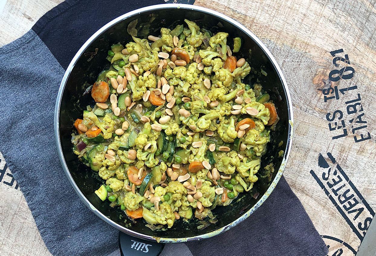 Grünes Reste-Curry mit Erdnüssen - Schritt 6