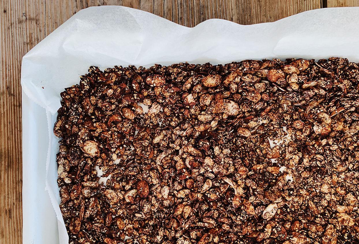 Schokoladiges Mandel-Sesam-Granola - Schritt 4