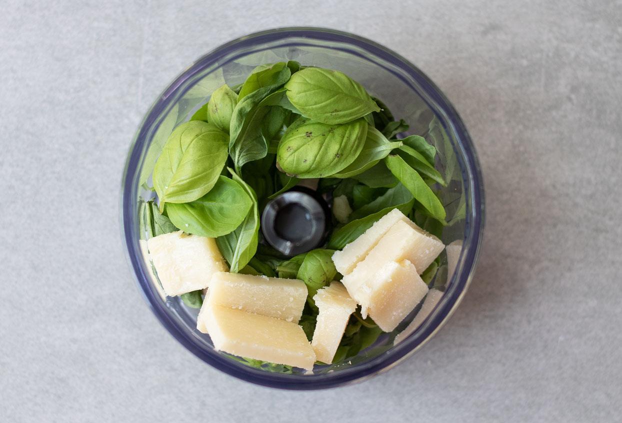 Unser liebstes Basilikum-Pesto - Schritt 1