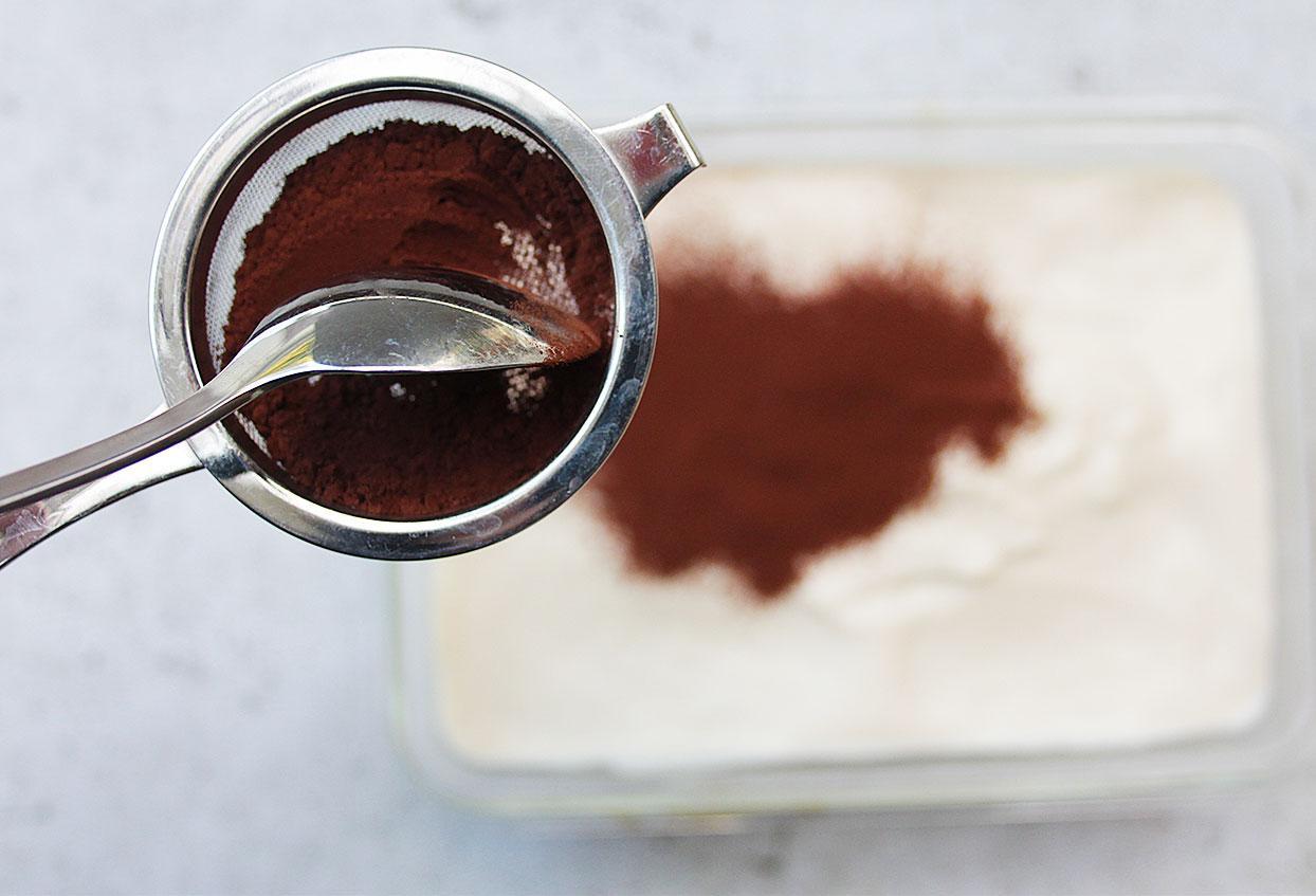 Veganes Erdbeeren Tiramisu mit Ahornsirup - Schritt 10