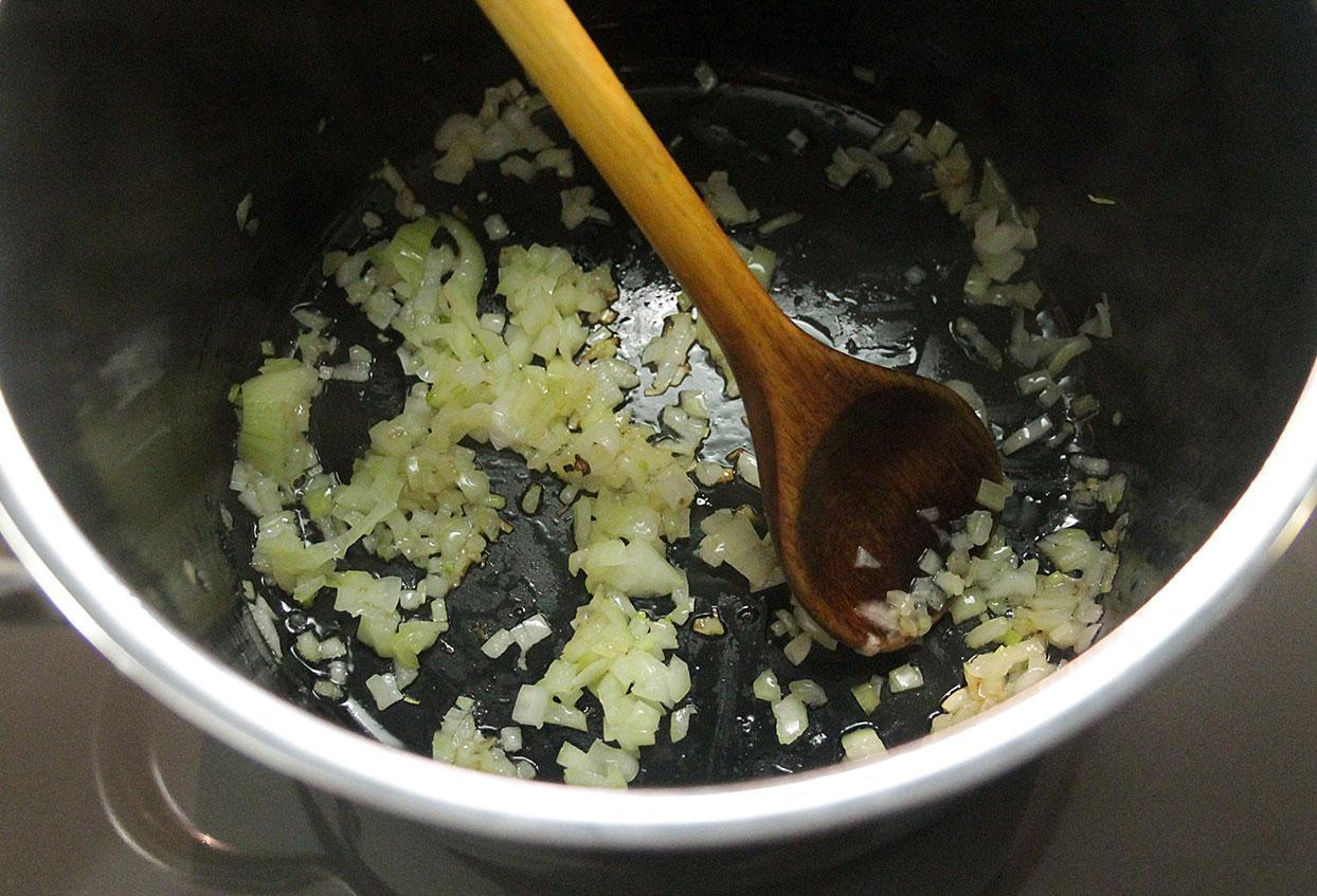 Einfacher 15-Minuten Kichererbsen-Eintopf - Schritt 2