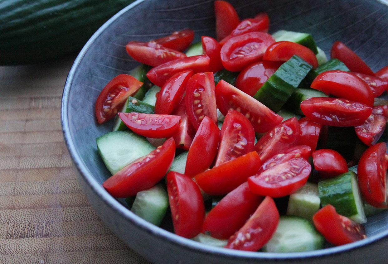 Tomate-Mozzarella mit Gurke - Schritt 1