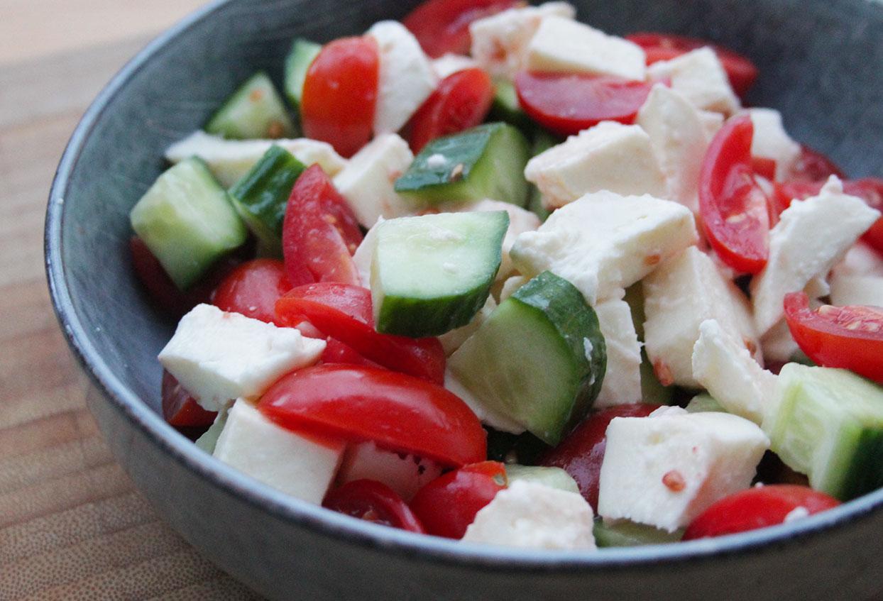 Tomate-Mozzarella mit Gurke - Schritt 2