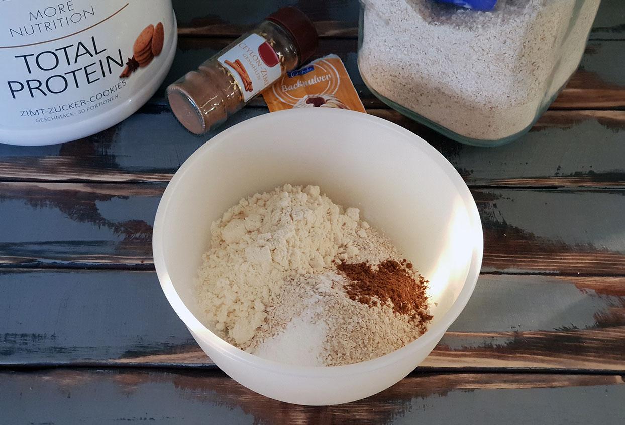 Kalorienarmer Protein-Apfelkuchen - Schritt 1