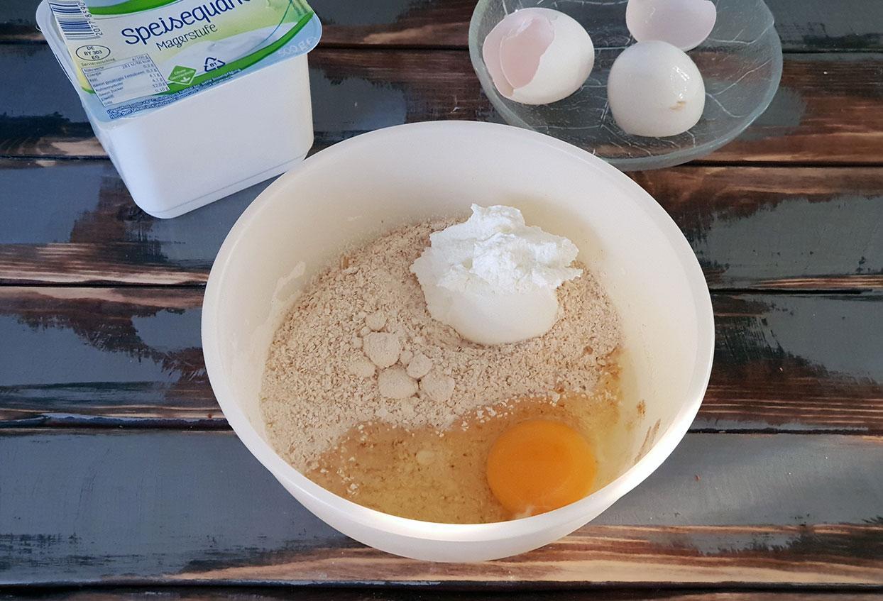Kalorienarmer Protein-Apfelkuchen - Schritt 2