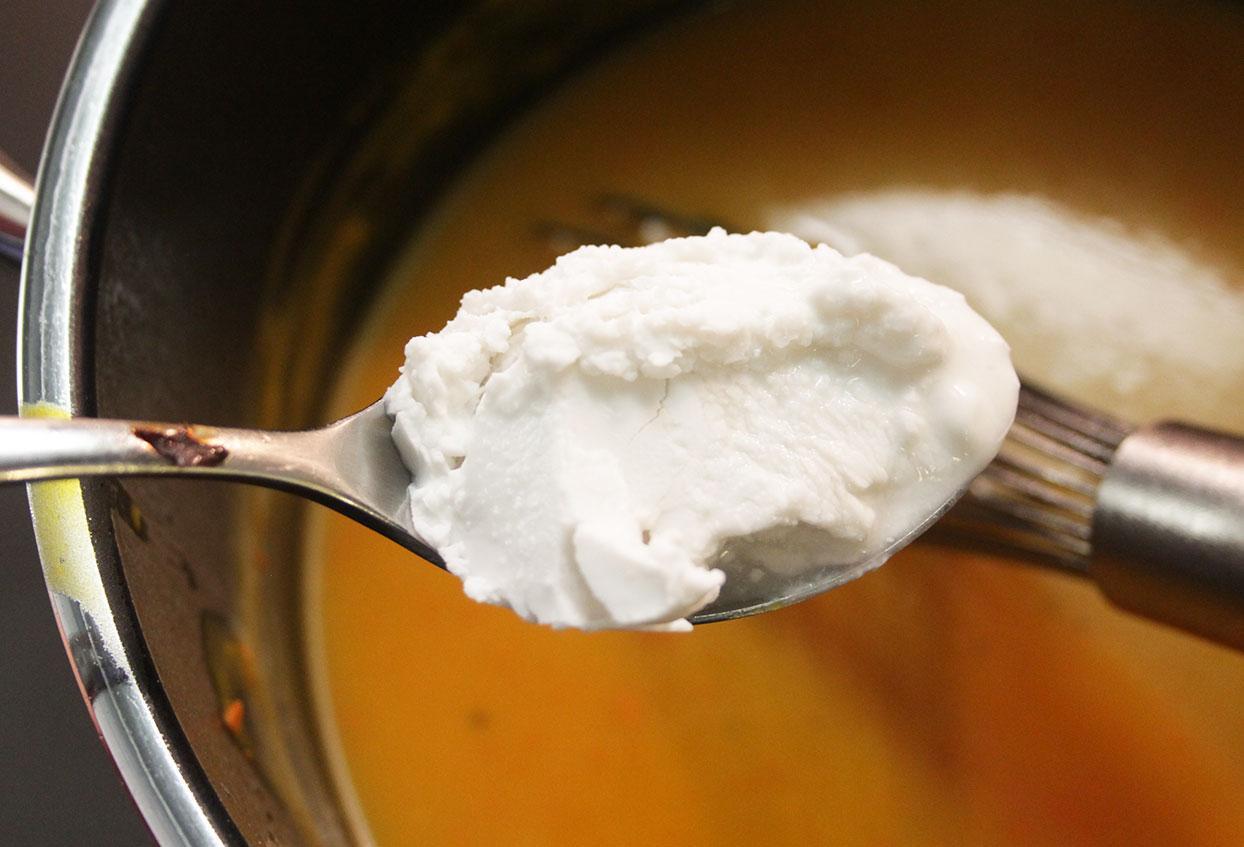 Kürbissuppe à la Foodoholic mit Bratkartoffelwürfeln - Schritt 7