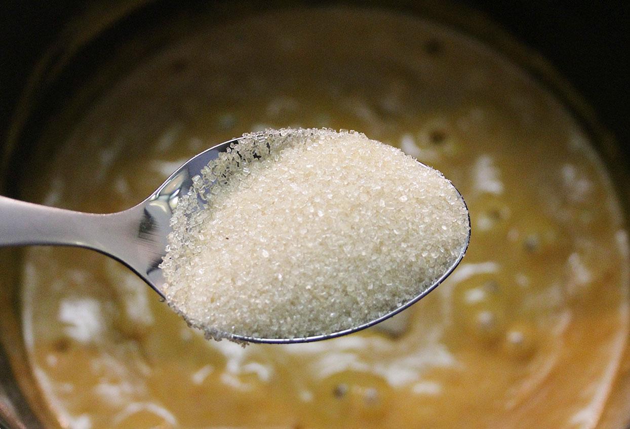 Universelle 20-Minuten Thai-Curry-Soße - Schritt 3