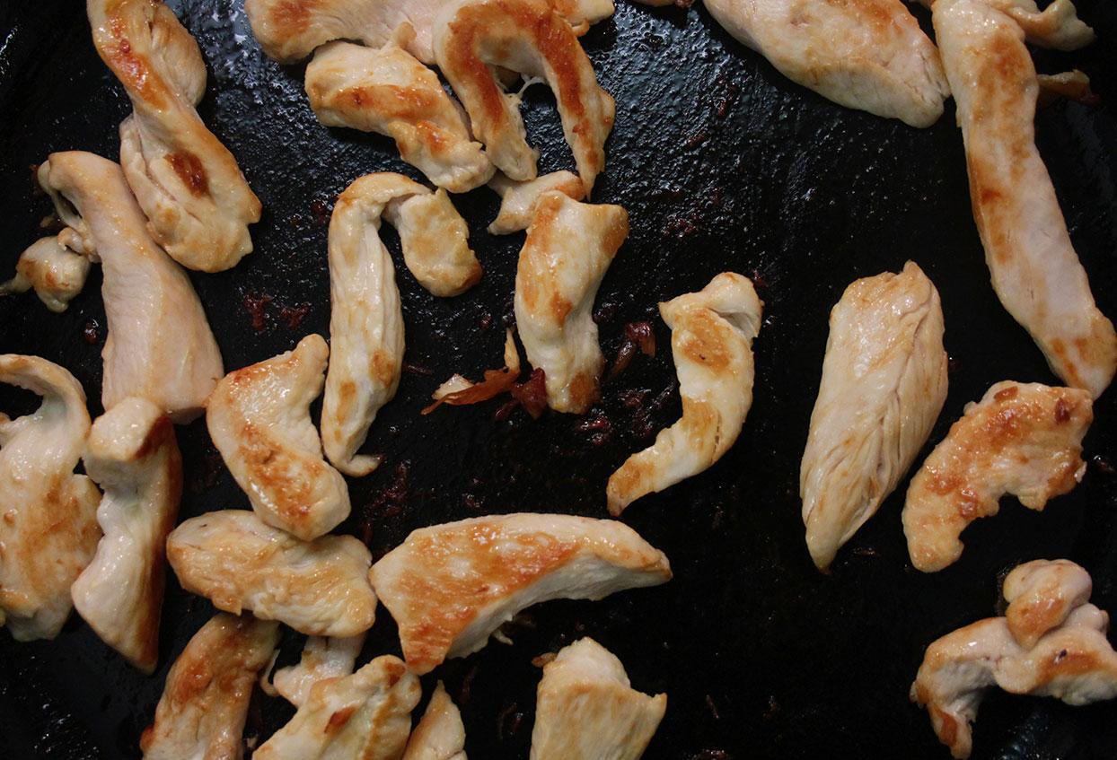 Knuspriger 12-Minuten Gemüsechips-Salat - Schritt 5
